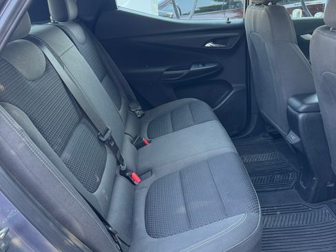 Used 2023 Chevrolet Bolt EUV LT w/ Driver Confidence Package FWD image 4
