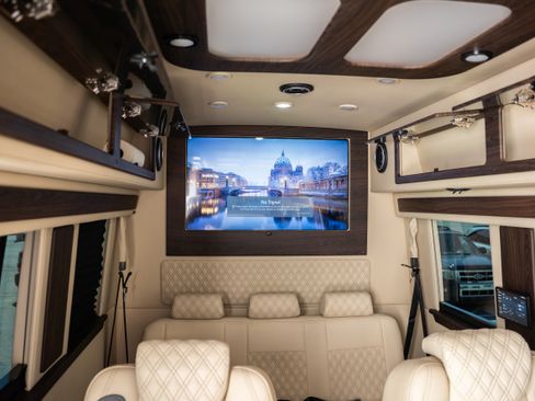 Used 2023 Mercedes-Benz Sprinter 3500 image 27