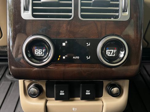 Used 2018 Land Rover Range Rover Long Wheelbase Supercharged AWD/4WD image 15