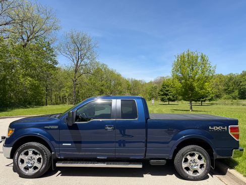 Used 2011 Ford F150 Lariat w/ Lariat Chrome Pkg AWD/4WD image 2