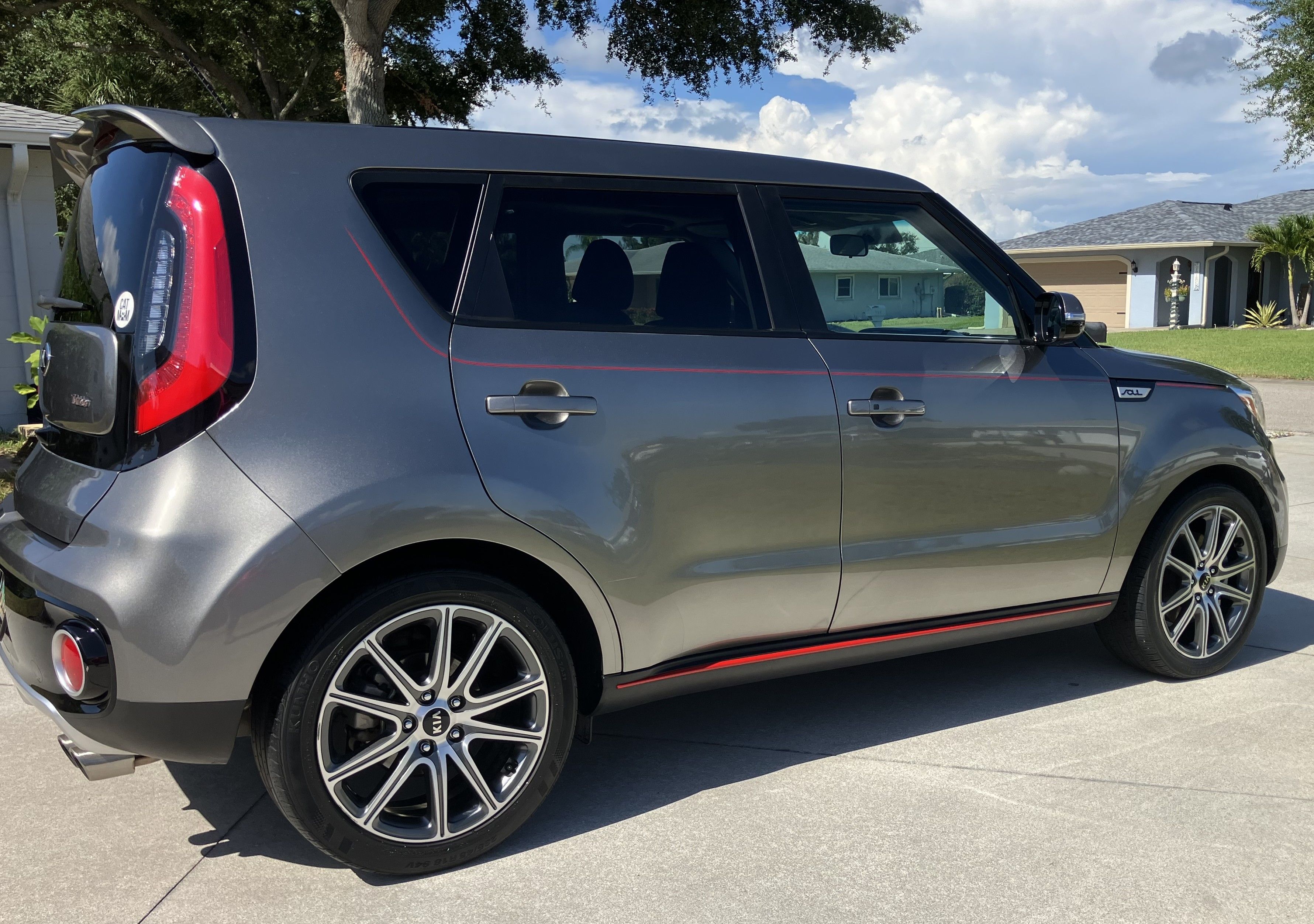Used 2019 Kia Soul ! w/ Technology Package FWD image 4