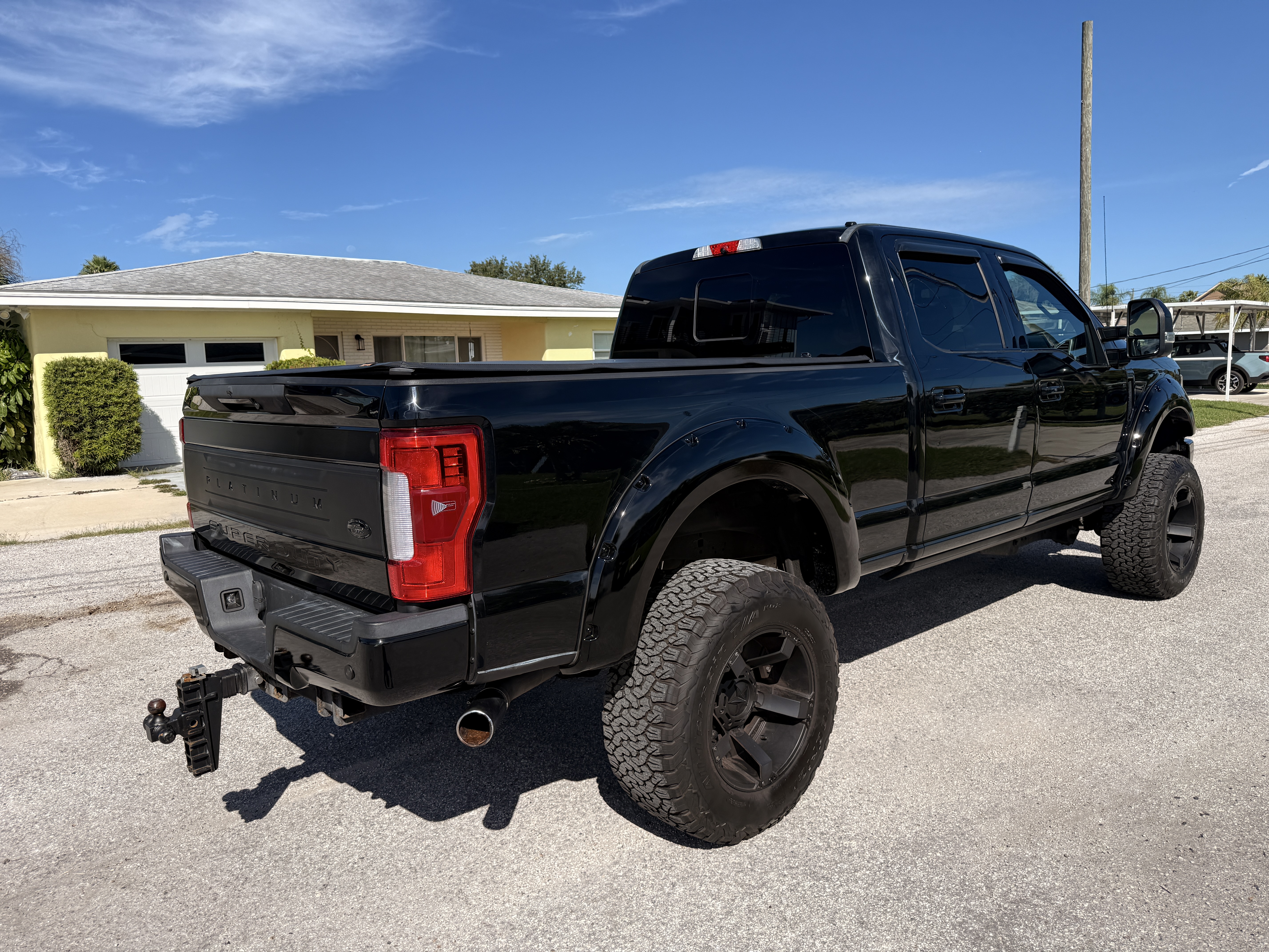 Used 2017 Ford F250 Platinum AWD/4WD image 6