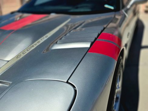 Used 1998 Chevrolet Corvette Coupe w/ Roof Pkg image 15