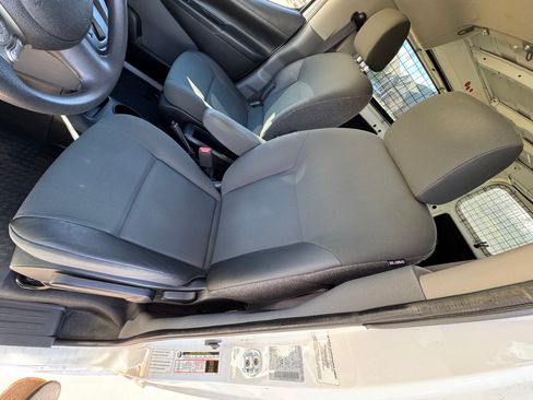 Used 2015 Chevrolet City Express LT w/ Technology Package image 14