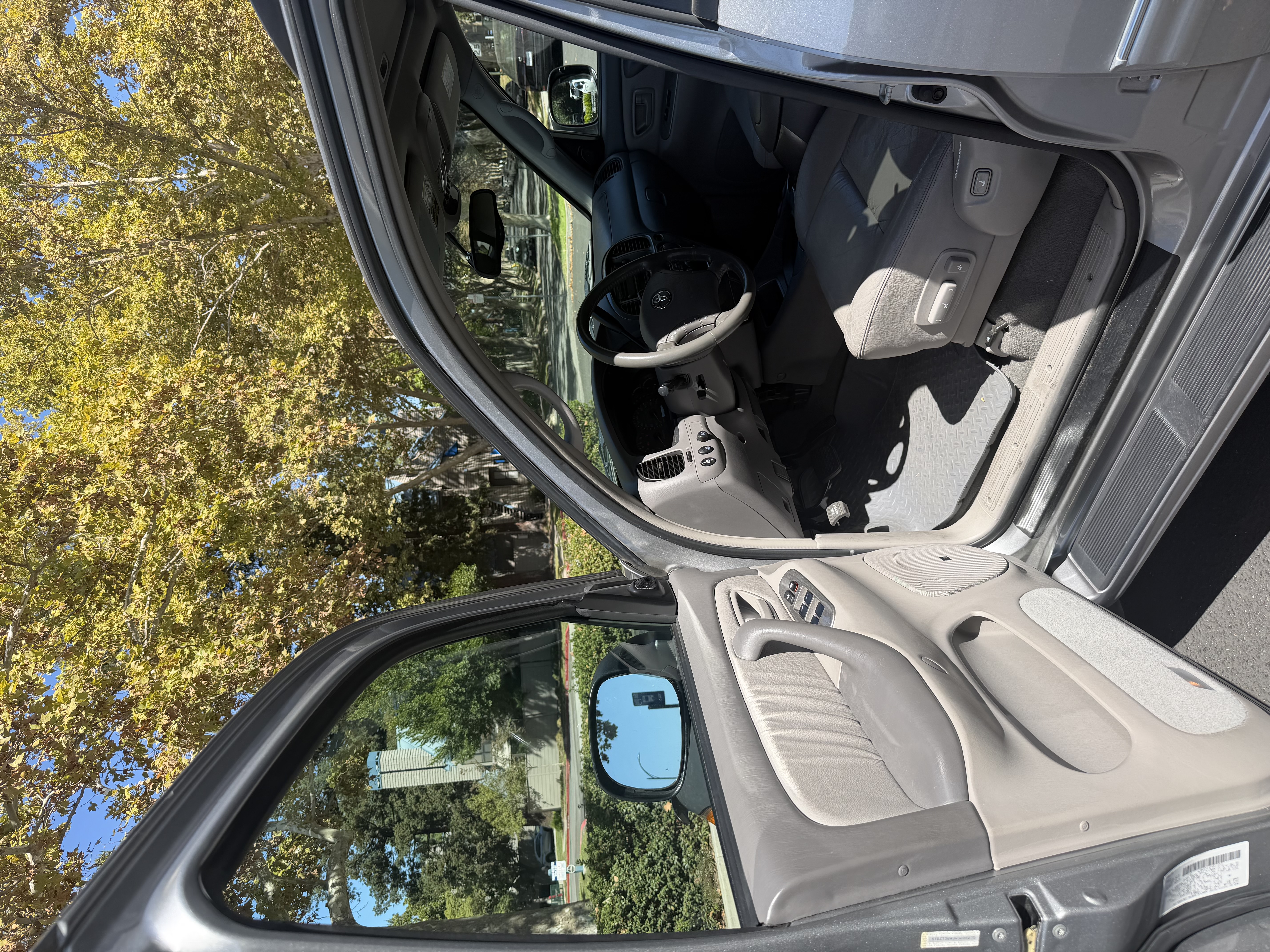 Used 2004 Toyota Sequoia Limited RWD image 14