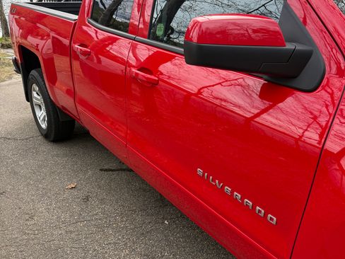 Used 2019 Chevrolet Silverado 1500 LT w/ All Star Edition AWD/4WD image 17