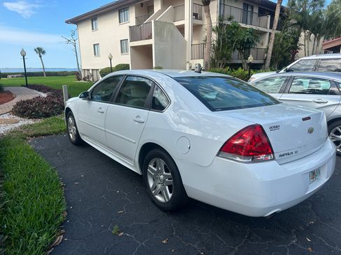 Used 2016 Chevrolet Impala LT image 8