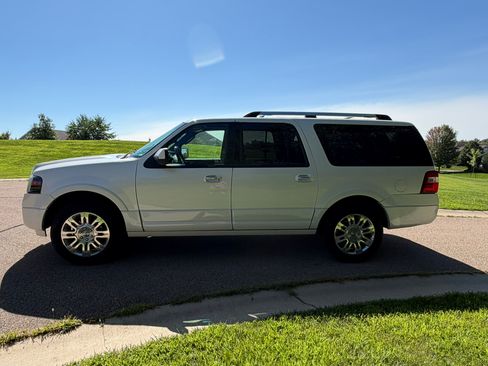 Used 2014 Ford Expedition EL Limited w/ Equipment Group 301A AWD/4WD image 5