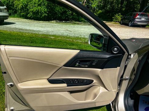 Used 2013 Honda Accord EX-L image 15
