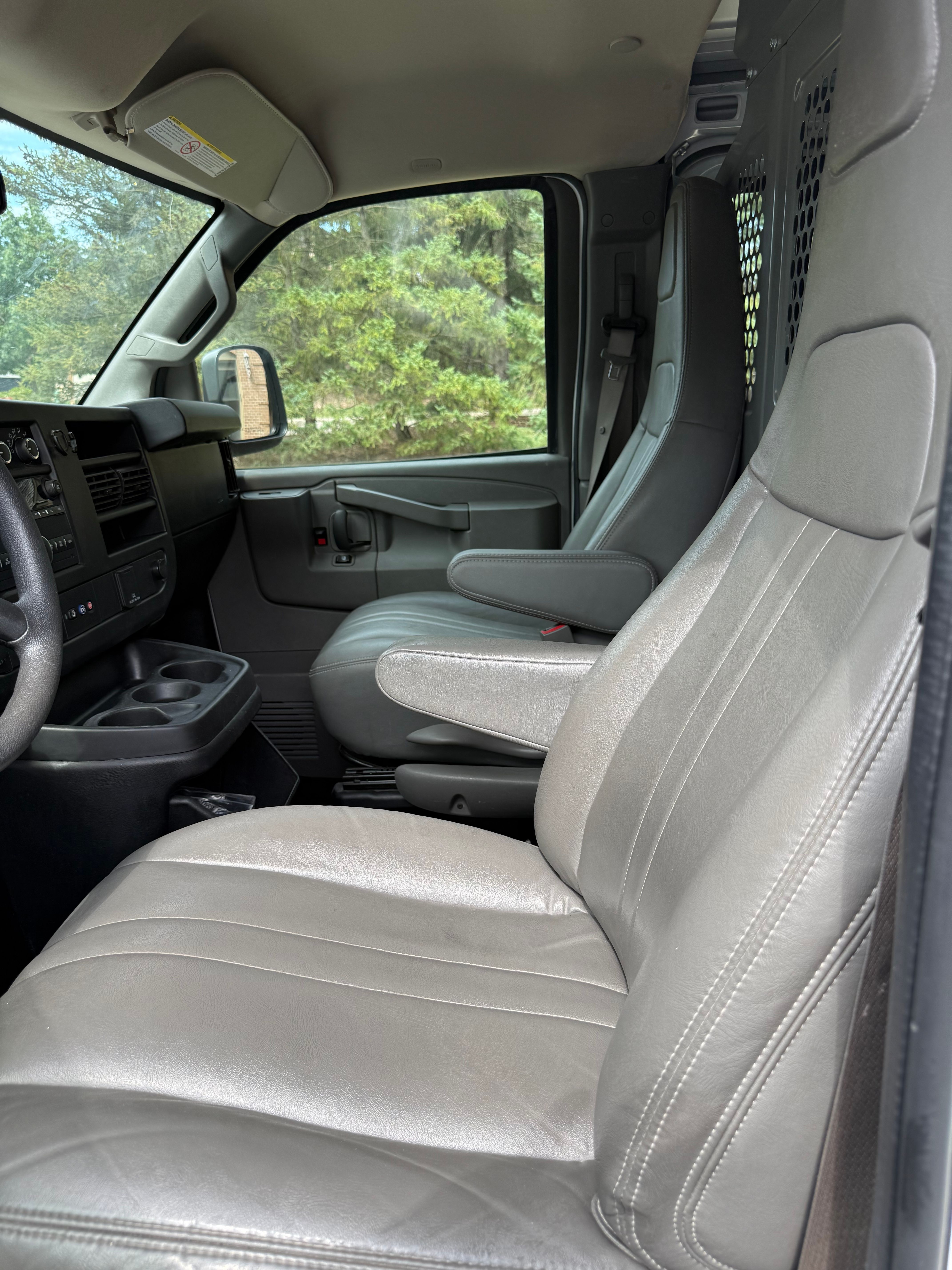 Used 2019 Chevrolet Express 2500 w/ Driver Convenience Package RWD image 14