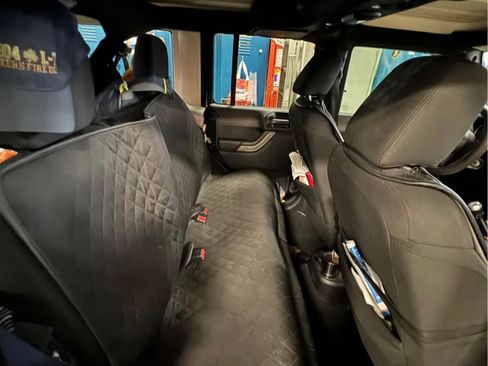 Used 2016 Jeep Wrangler Unlimited Sport w/ Quick Order Package 23S AWD/4WD image 10