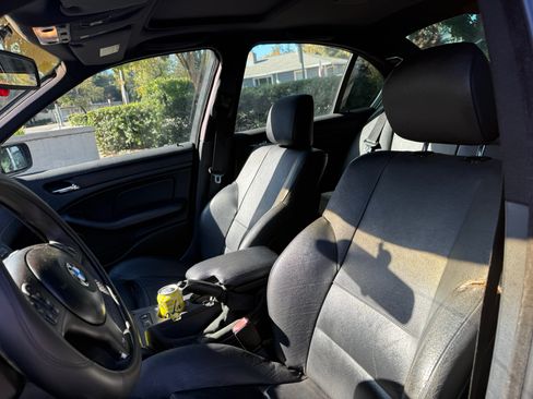 Used 2003 BMW 330i Sedan image 8