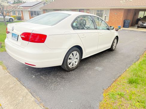 Used 2012 Volkswagen Jetta S image 6