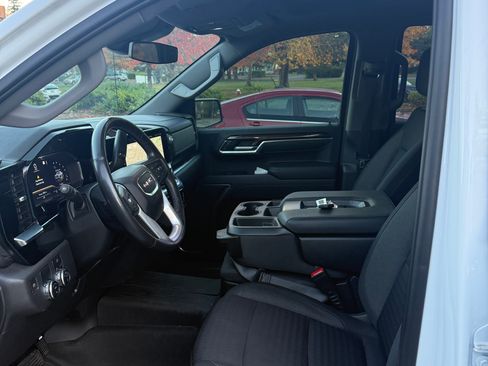 Used 2022 GMC Sierra 1500 Elevation image 13