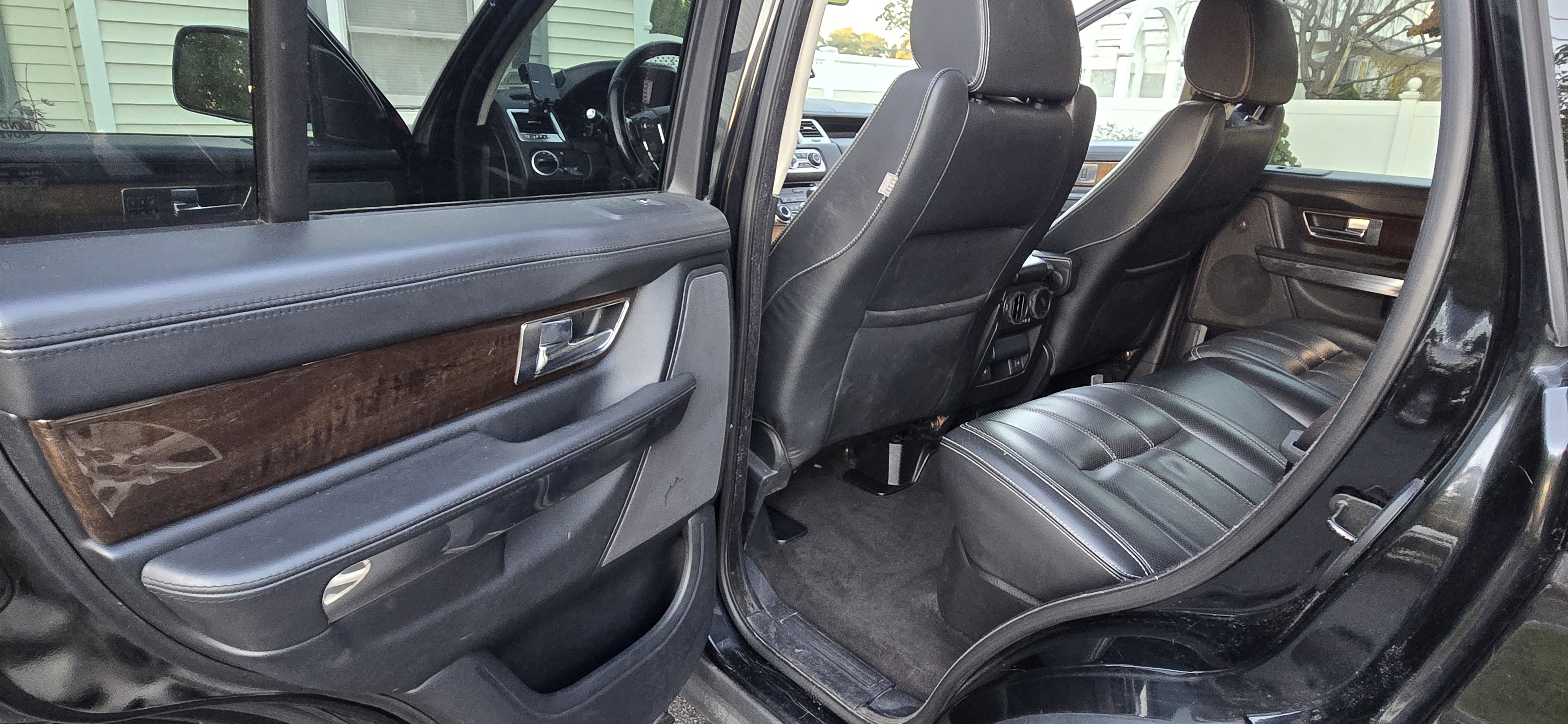 Used 2013 Land Rover Range Rover Sport HSE LUX w/ Luxury Interior Pkg AWD/4WD image 11