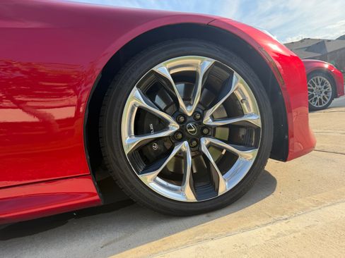 Used 2018 Lexus LC 500 Coupe RWD image 2