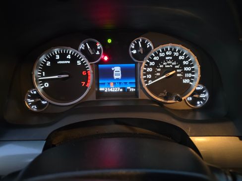 Used 2015 Toyota Tundra Platinum image 29