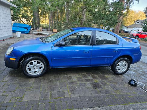 Used 2005 Dodge Neon SXT image 1
