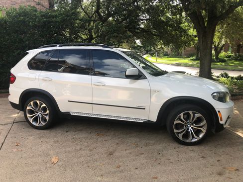 Used 2011 BMW X5 xDrive50i AWD/4WD image 4