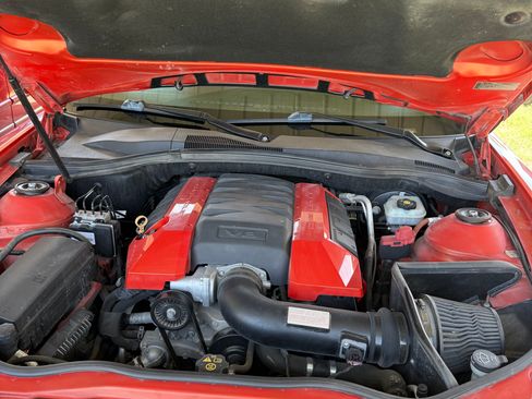 Used 2010 Chevrolet Camaro SS w/ LPO, Ground Effects Package image 6