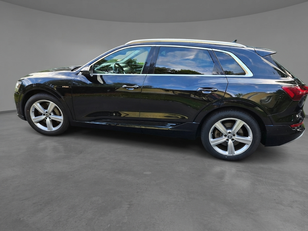 Used 2019 Audi e-tron Premium Plus AWD/4WD image 1