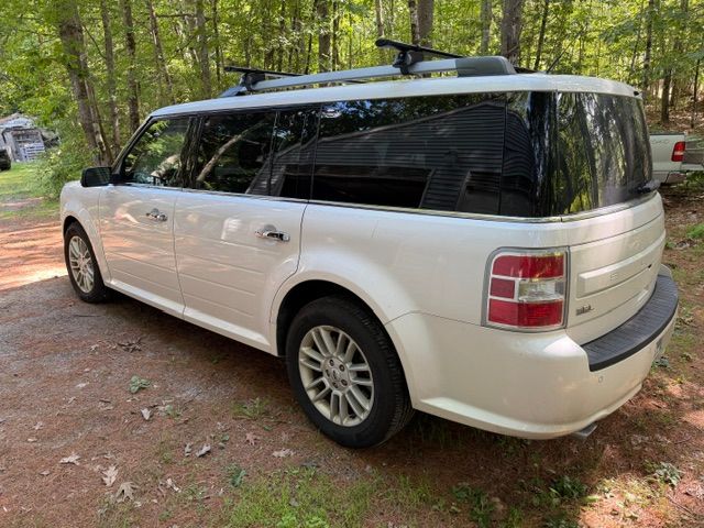 Used 2019 Ford Flex SEL w/ Equipment Group 202A AWD/4WD image 2