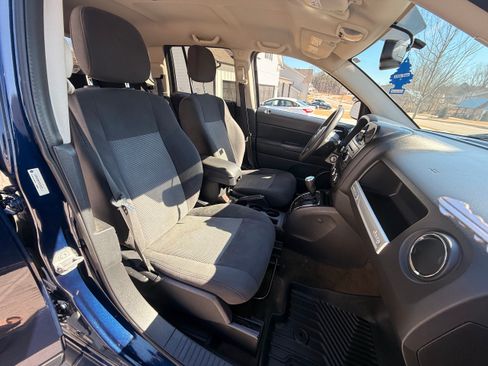 Used 2016 Jeep Compass Sport w/ Power Value Group image 9