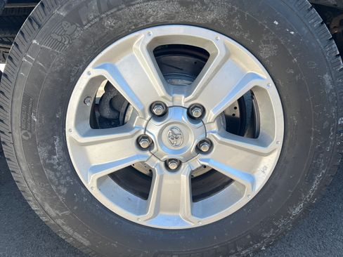 Used 2015 Toyota Tundra SR image 26