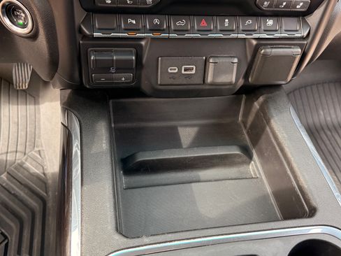 Used 2019 Chevrolet Silverado 1500 LTZ w/ LTZ Plus Package image 13