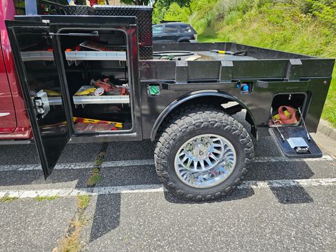 Used 2024 RAM 3500 Limited image 8