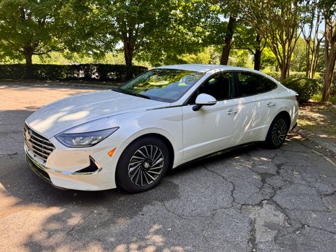 Used 2021 Hyundai Sonata SEL FWD image 1