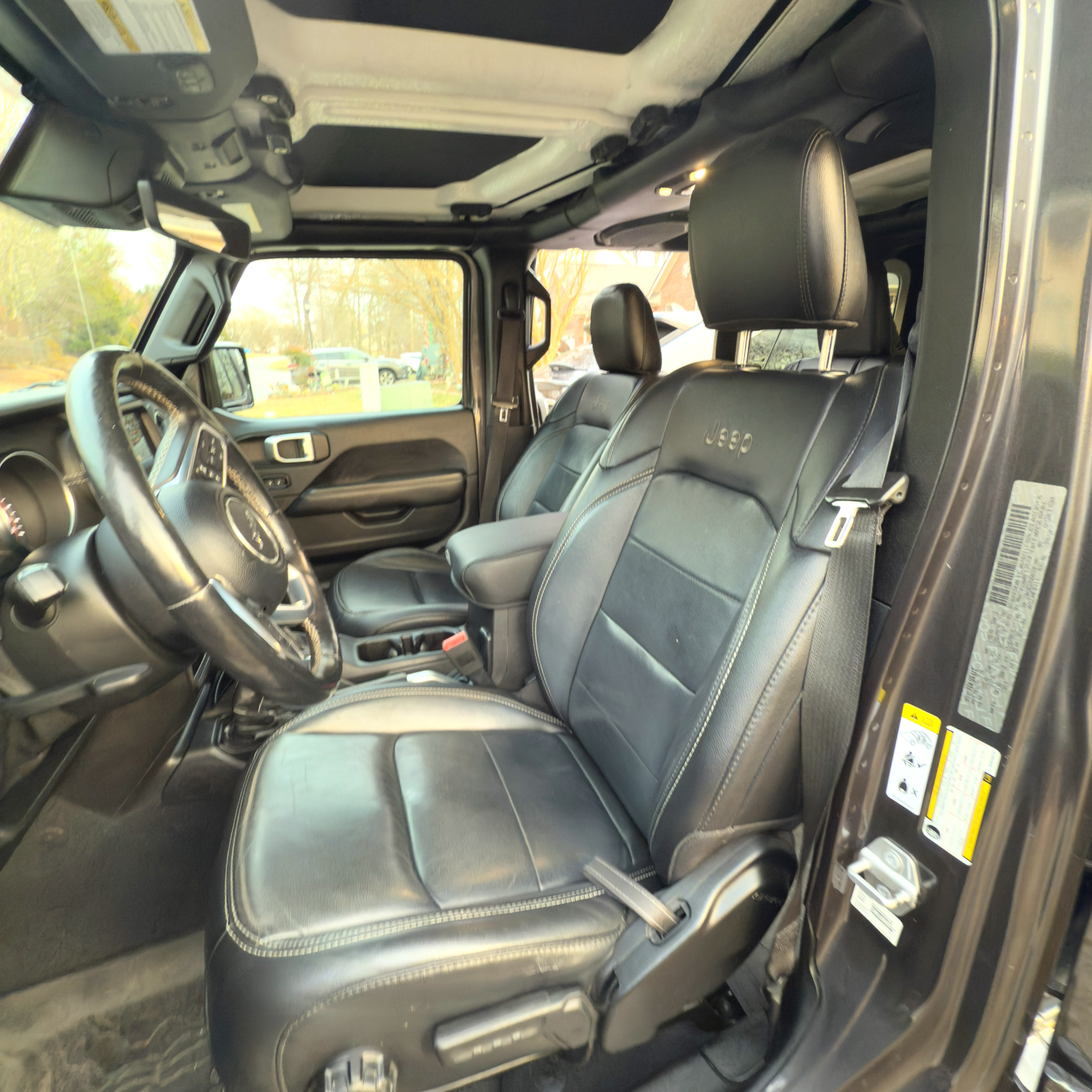 Used 2019 Jeep Wrangler Unlimited Sahara w/ Quick Order Package 24M Moab AWD/4WD image 14