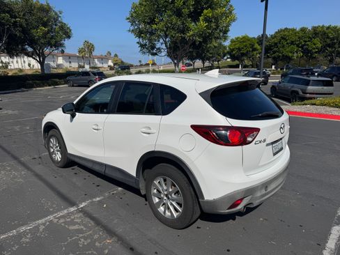 Used 2016 MAZDA CX-5 Touring image 4
