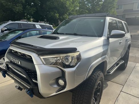 Used 2014 Toyota 4Runner Trail AWD/4WD image 6