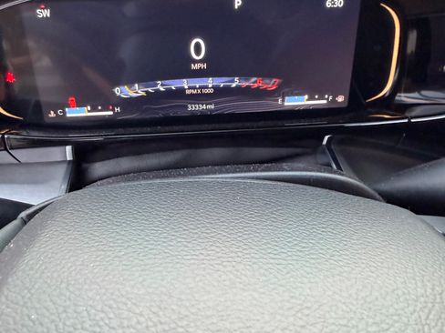 Used 2023 Jeep Wagoneer L Series II image 10