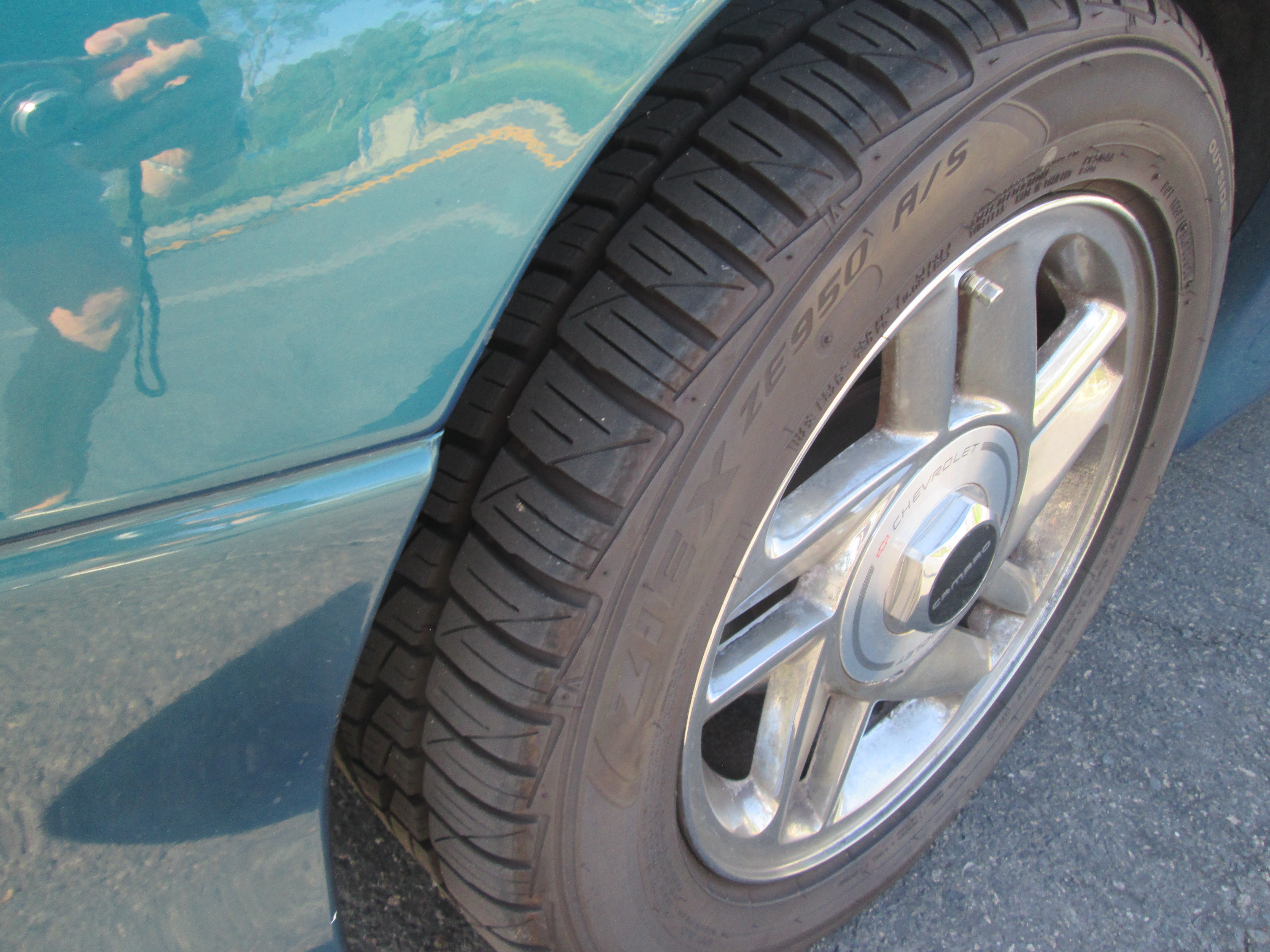 Used 1995 Chevrolet Camaro Z28 RWD image 28