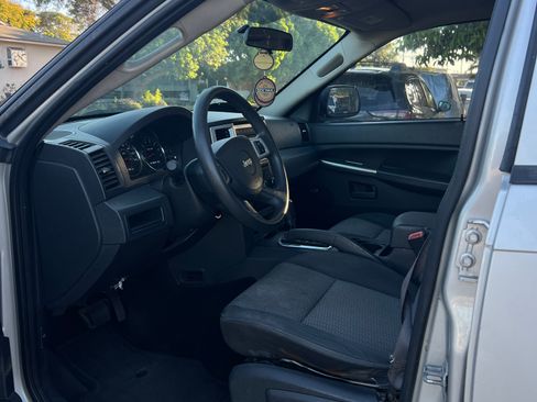 Used 2008 Jeep Grand Cherokee Laredo RWD image 5