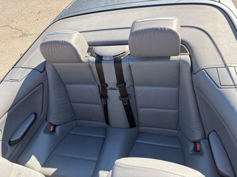 Used 2005 BMW 330Ci Convertible image 16