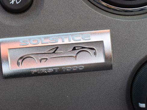 Used 2006 Pontiac Solstice Convertible w/ Premium Package image 12