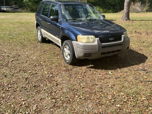 Used 2002 Ford Escape XLS FWD image 4
