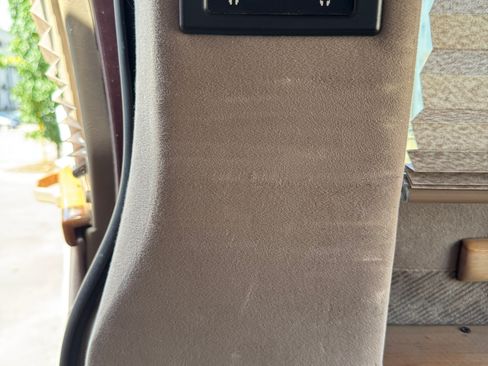 Used 2003 Chevrolet Express 1500 Van 3D w/ Preferred Equipment Group 4 image 18