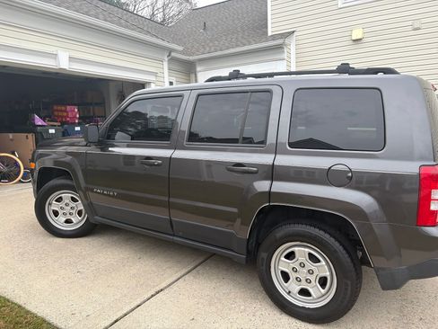 Used 2015 Jeep Patriot Sport w/ Power Value Group image 19