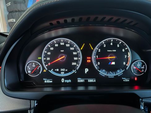 Used 2018 BMW X6 M image 28