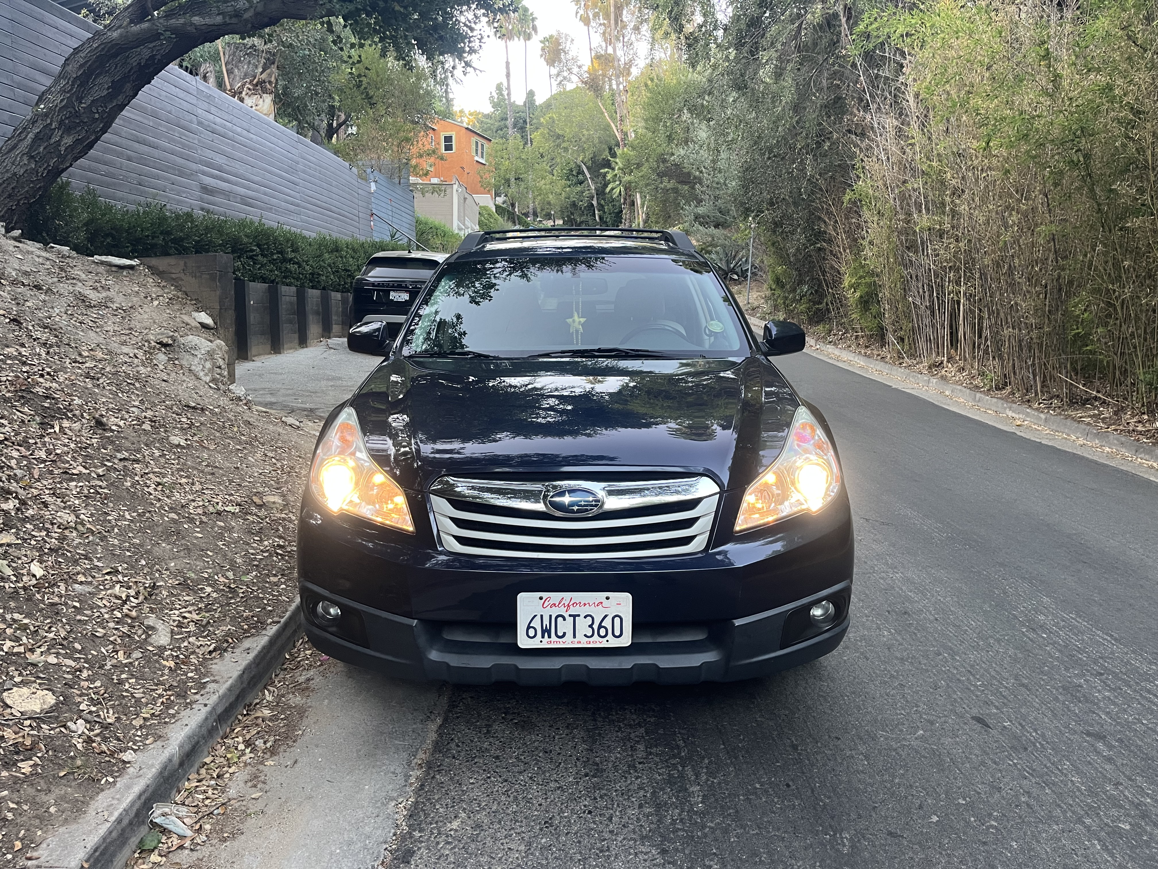 Used 2012 Subaru Outback 2.5i Premium AWD/4WD image 4