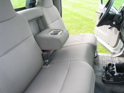 Used 2009 Ford F250 XL AWD/4WD image 16