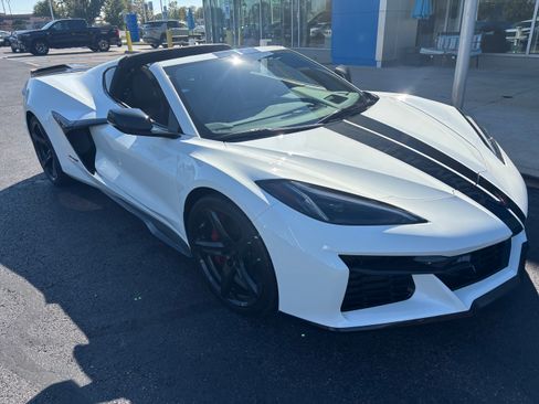 Used 2023 Chevrolet Corvette Z06 image 10