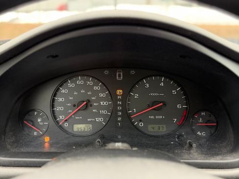 Used 2000 Subaru Legacy L image 24
