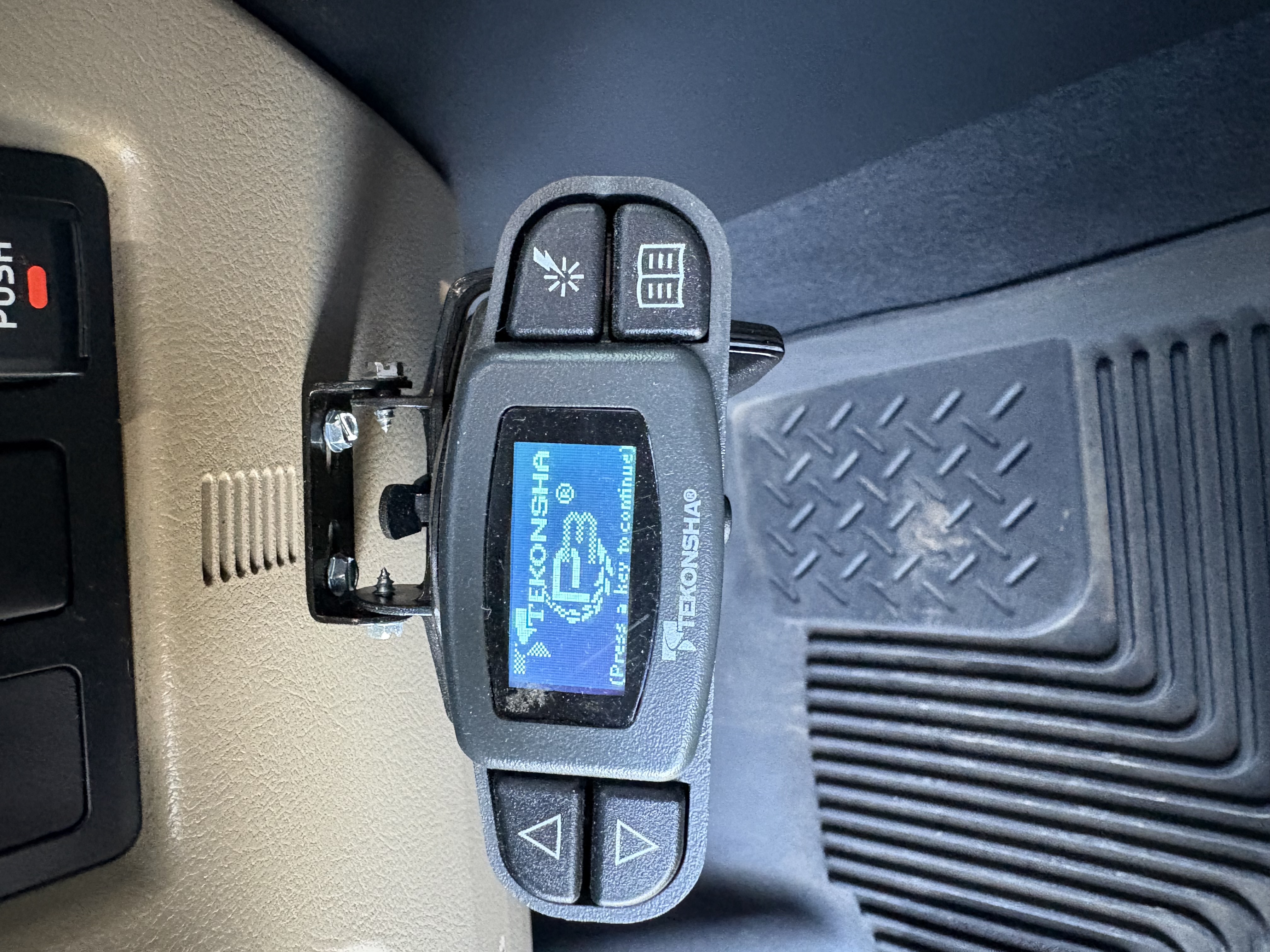 Used 2012 Toyota Tundra 4x4 Double Cab w/ TRD Off-Road Pkg image 14