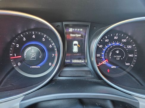 Used 2015 Hyundai Santa Fe Limited w/ Option Group 04 image 10