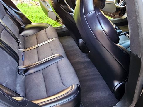 Used 2018 Tesla Model S 75D image 9